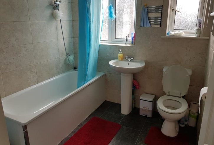 Chirie camera king size zona 3 Londra Chirie camera king size zona 3 Londra