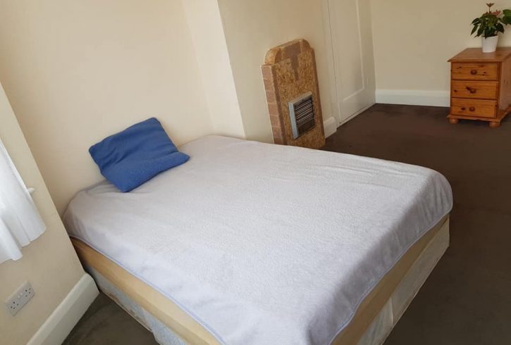 Chirie cameră King Size in zona 3 Walthamstow Chirie cameră King Size in zona 3 Walthamstow