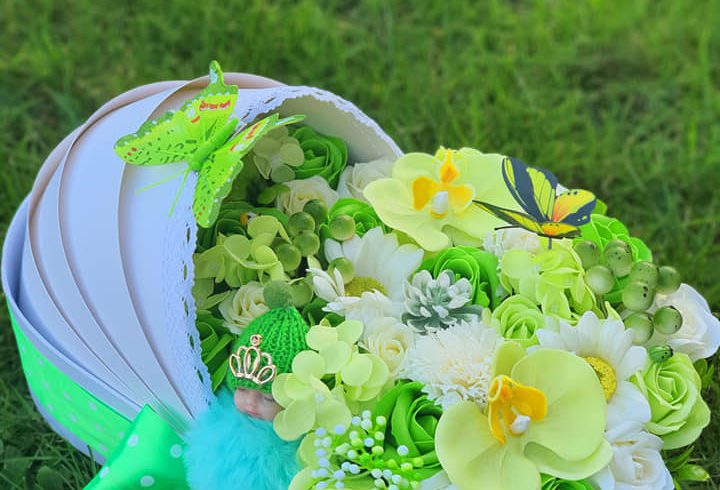 Comanda Aranjamente cu Flori de Săpun oriunde in UK