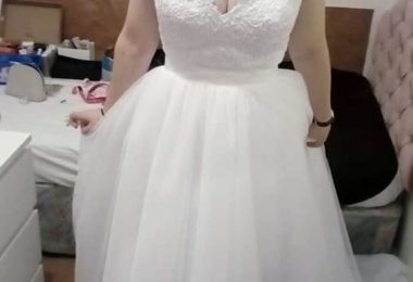 Croitoreasa ofer Servicii de Croitorie in Wembley