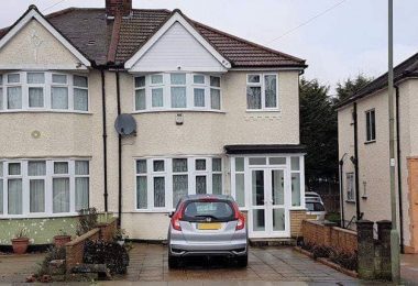 De inchiriat Casa zona Colindale