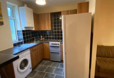 De inchiriat apartament cu o camera in zona East Finchley