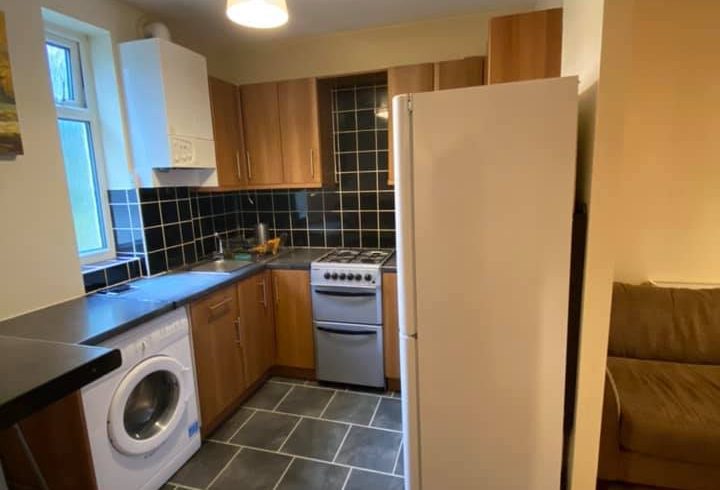 De inchiriat apartament cu o camera in zona East Finchley