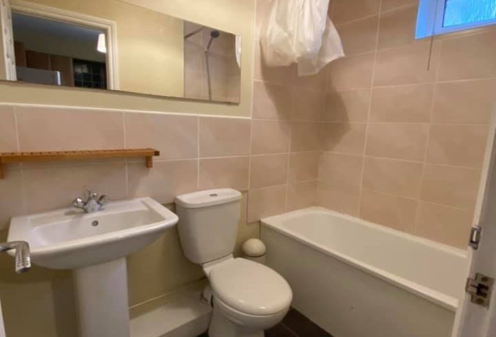 De inchiriat apartament cu o camera in zona East Finchley