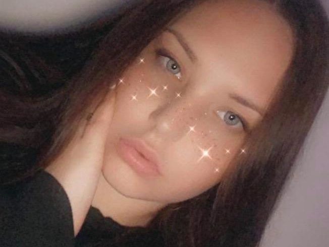 Domnisoara Îmi Doresc o Relatie Serioasa in UK