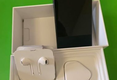 For sale iPhone X 64GB Space Gray Neverlocked - Grimsby UK