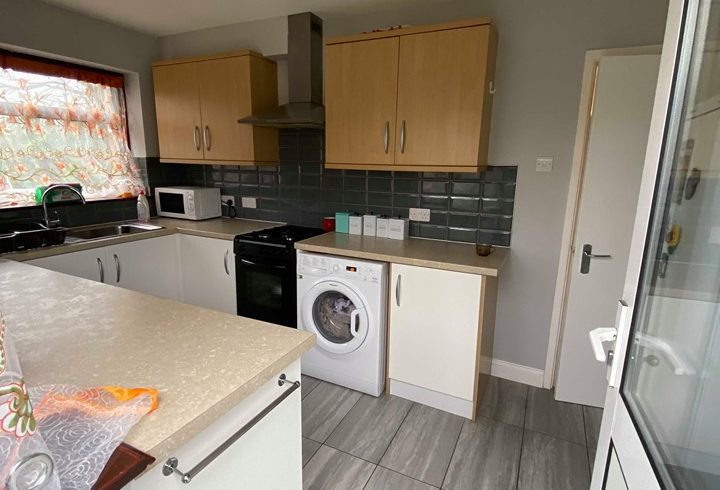 Inchiriem apartament 3 camere in zona Northolt