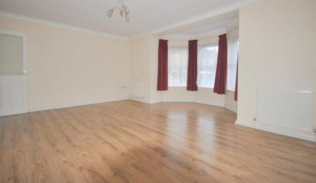 Inchiriere apartament cu doua dormitoare duble Watford