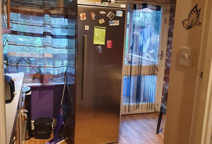 Inchiriez camera dubla Queensbury