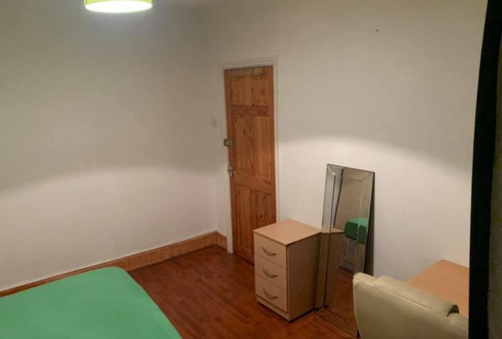 Inchiriez camera dubla Walthamstow Central