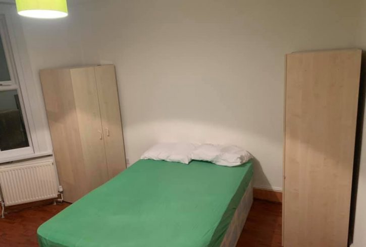 Inchiriez camera dubla Walthamstow Central