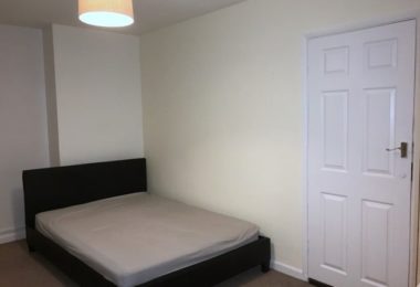 Inchiriez camera dubla large in Dagenham