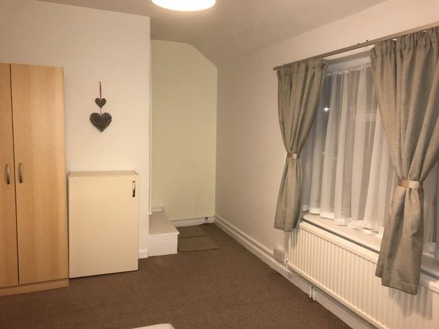 Inchiriez camera dubla large in Dagenham