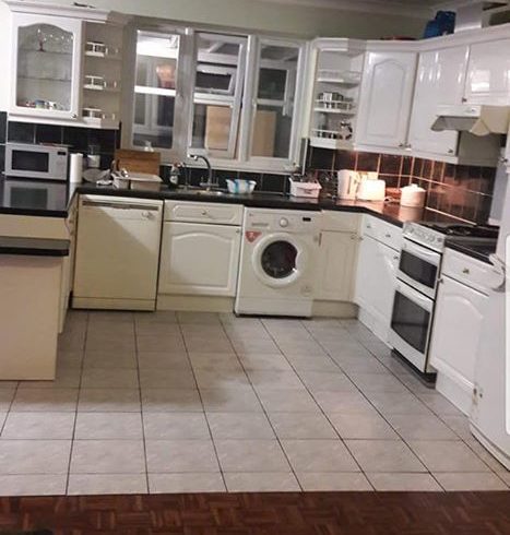 Inchiriez camera king size Ilford