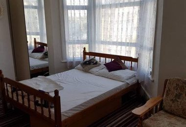 Inchiriez camera king size in zona Harlesden