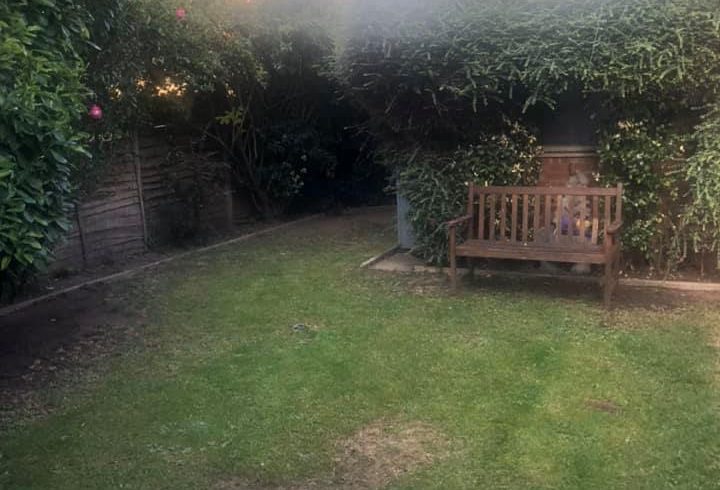 Inchiriez camera single-medie in Zona 6 West Drayton