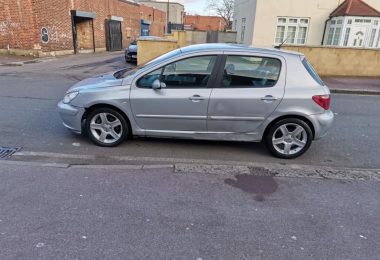 Masina de vanzare Peugeot 307 in Dagenham