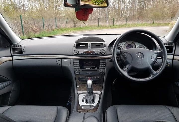 Se vinde masina in zona Liverpool - Mercedes E320 CDI an 2003 120K Mile - St Helens L34