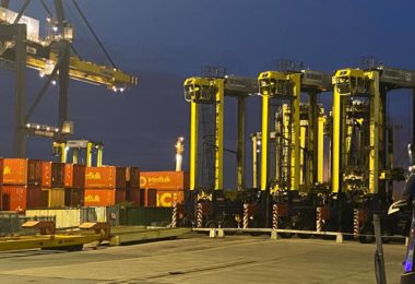 Munca Sofer Camion C+E Transport Containere in UK