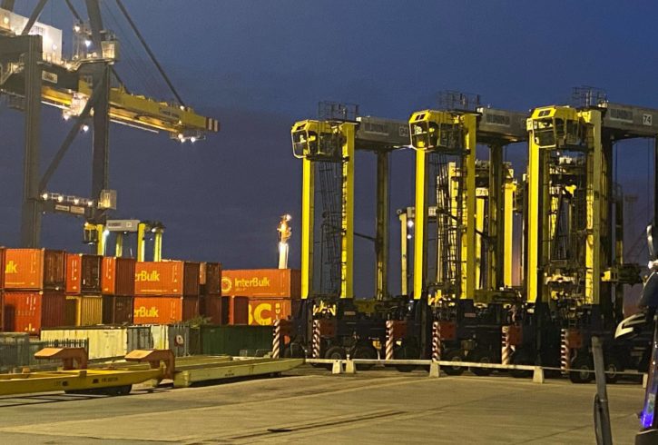 Munca Sofer Camion C+E Transport Containere in UK