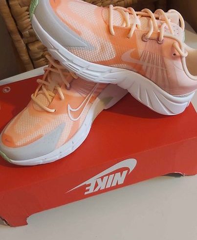 Vanzare Adidasi Nike Dama Barbati Copii in Birmingham