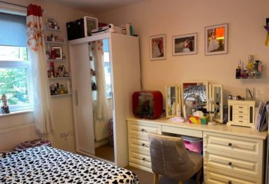 Ofer in Chirie Camera Dubla in Londra NW10