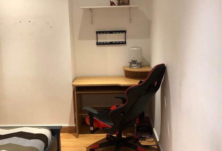 Ofer in Chirie Camera Dubla in Wanstead