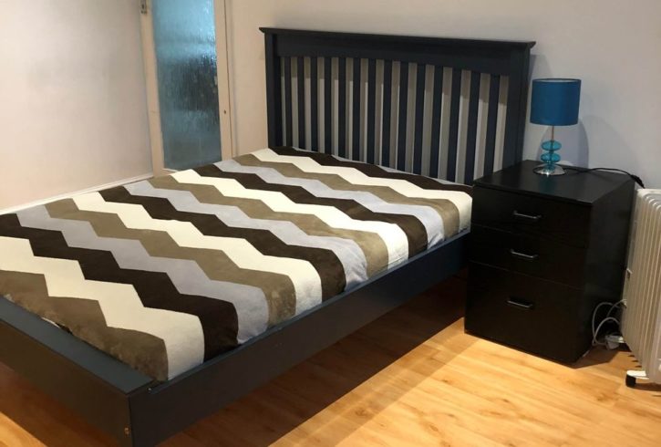 Ofer in Chirie Camera Dubla in Wanstead