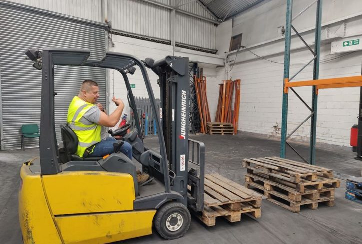 Oferim cursuri pentru forklift In Wednesbury si in Manchester - Imagine 2