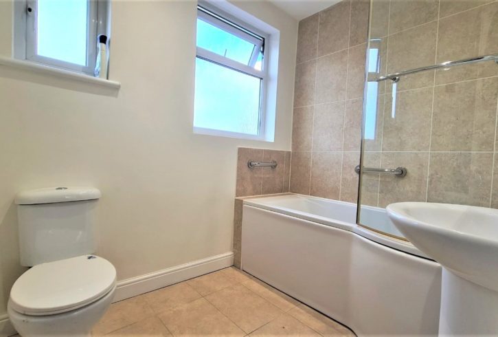 Oferta Chirie Casa 3 Dormitoare in Ilford IG6