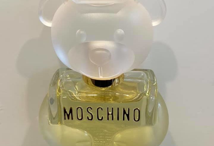 Vand Parfumuri Originale Reduse la 50% in Londra UK