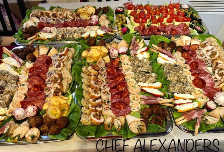 Platouri Preparate Pentru Sarbatori - CHEF Alexanders Platouri Preparate Pentru Sarbatori - CHEF Alexanders