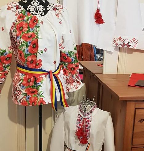 Rochite cămăși seturi motive tradiționale in UK