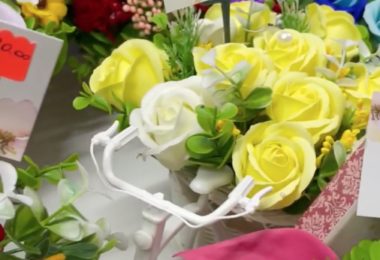 Trandafiri De Sapun Si Aranjamente Florale Cu Livrare In UK