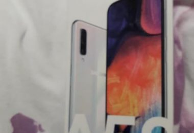 Vand telefon Samsung Galaxy A50 Nou in Waltham Forest Londra