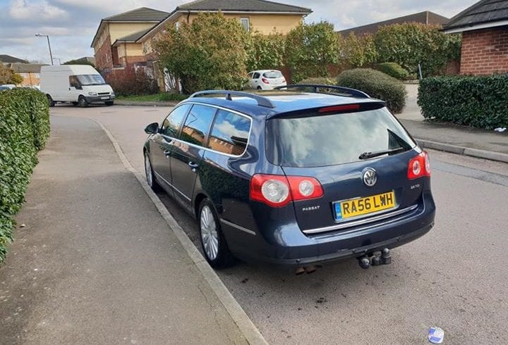 Vand masina VW Passat din anul 2000 Diesel, 200K Mile in Londra UK