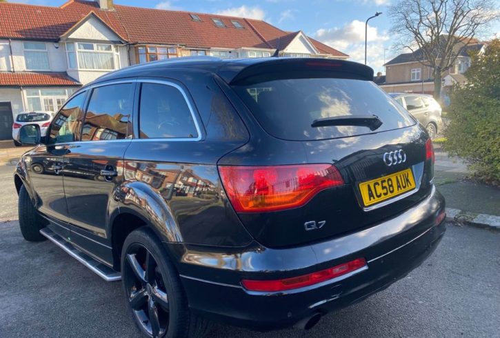 Vand 2009 Audi Q7 S-line in Londra UK