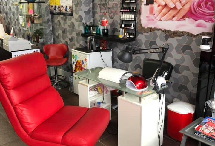 Vand Afacere Frizerie Coafor Cosmetica Birmingham B25