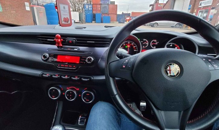 Vand Alfa Romeo Giulietta 2.0 JTDM in Southampton UK