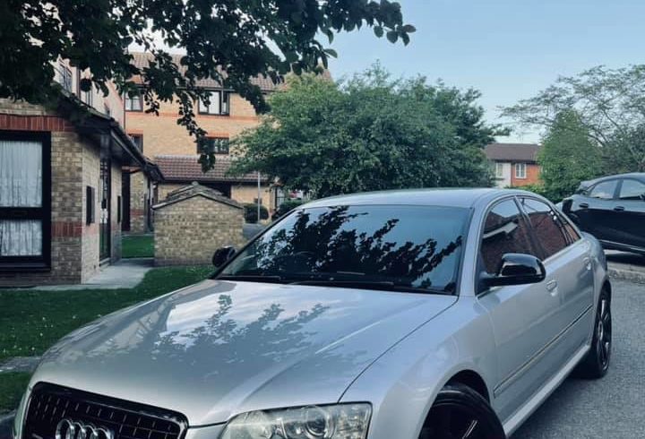Vand Audi A8 3.0 TDI Quattro Sport in Borehamwood