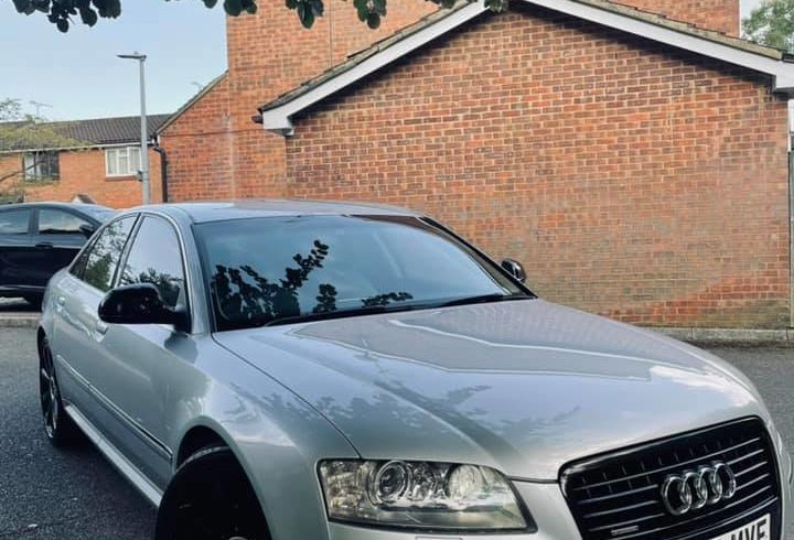 Vand Audi A8 3.0 TDI Quattro Sport in Borehamwood