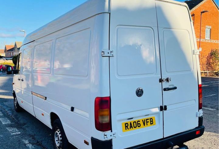 Vand Auto 2006 Volkswagen LT 2.5 TDI in Barking Londra