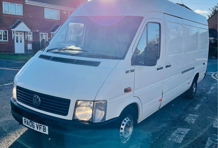 Vand Auto 2006 Volkswagen LT 2.5 TDI in Barking Londra