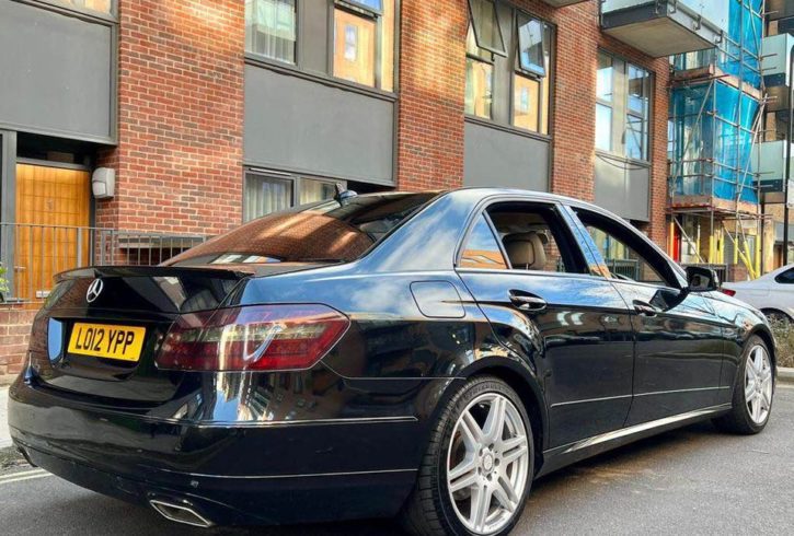Vand Auto 2012 Mercedes-Benz E-Class in Enfield Londra