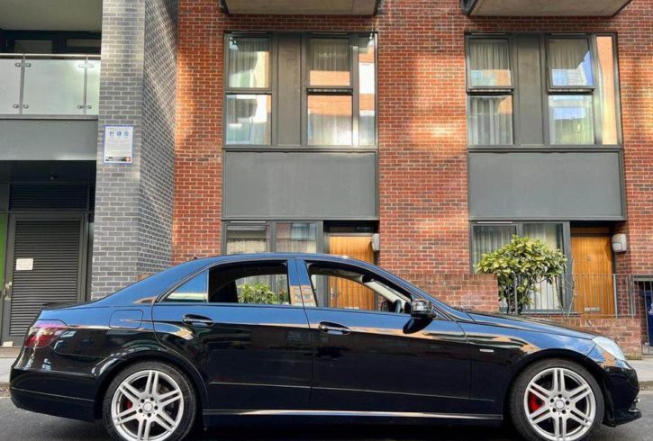 Vand Auto 2012 Mercedes-Benz E-Class in Enfield Londra