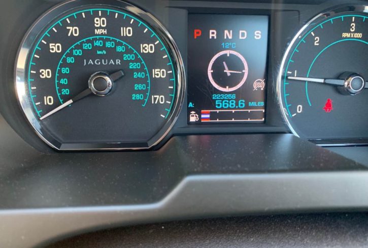 Vand Auto 2013 Jaguar XF Portfolio D in Gravesend UK