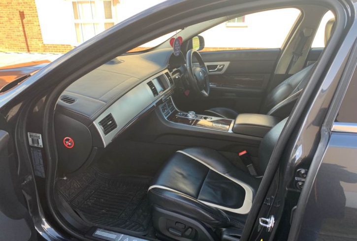 Vand Auto 2013 Jaguar XF Portfolio D in Gravesend UK