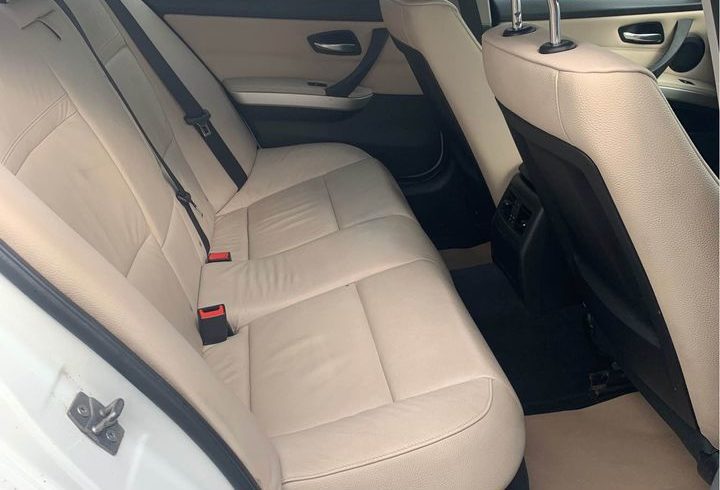 Vand Auto BMW 318i din 2011 localizat in Higham UK