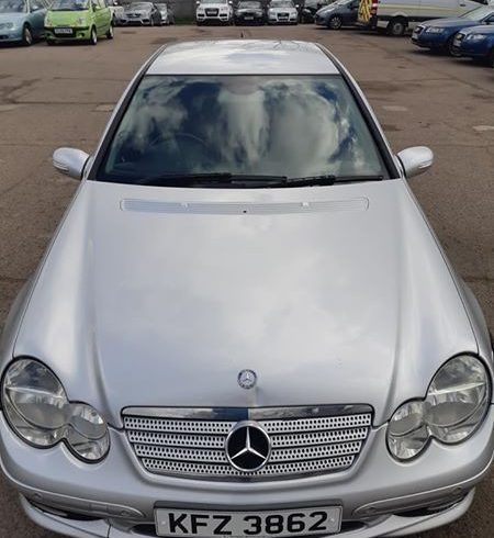 Mercedes C CLASS 2006 in Harlow UK