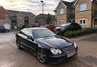 Vand Auto Mercedes CLK 320 CDI in Londra UK